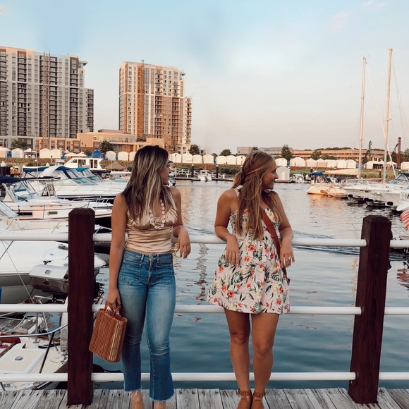 Meet your Posher, Taylor - Picture 5 of 5